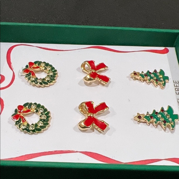 True To Form | Festive Holiday Earrings Set - Picture 6 of 11